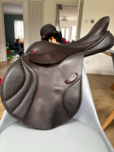 Albion adjusta jump saddle - jump, 17