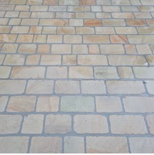 NEW****Yorkstone Tumbled Setts