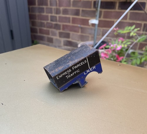 Vintage pre war dinky - vintage, 33r