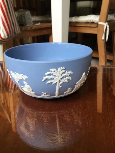 Wedgwood blue jasperware - blue,