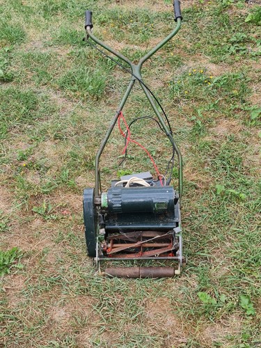 Qualcast panther 12v vintage - qualcast,