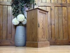 Antique Pitch Pine Pot