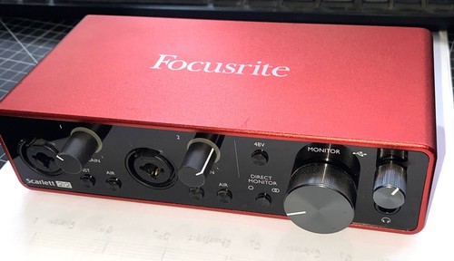 Focusrite scarlett 2i2 3rd - scarlett,