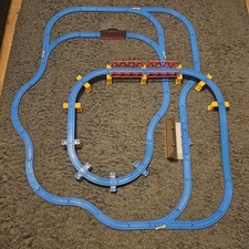 TOMY Trackmaster Set Track Thomas The Tank Engine Train Bridge Station Layout
