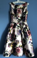 Chi Chi London Light Pink Floral Dress Size 6 8 Back Zip Wedding Occasion 50s