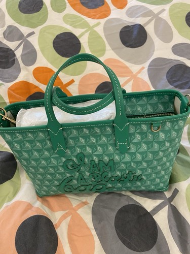 Anya hindmarch am a - anya, i