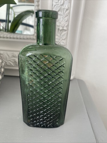 Vintage dark green - dark, lattice