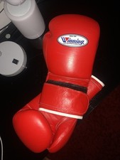 Red 12oc Winning Boxing Gloves Good Used Condition Free Postage