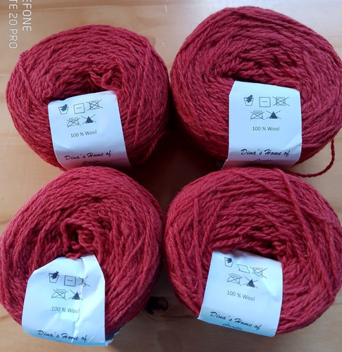 Dinas home crafts aran wool - of,