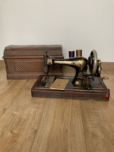Vintage singer sewing machine - sewing,