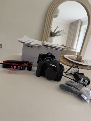 Canon eos hardly used - eos,
