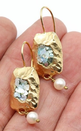 Roman glass gold - glass, hook