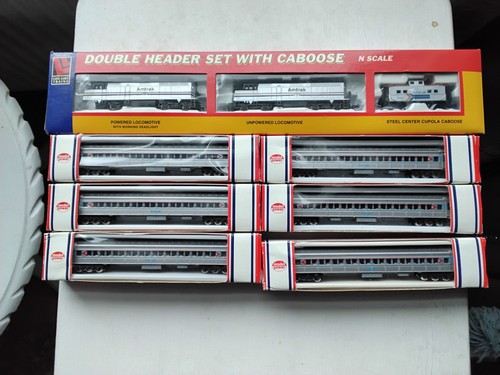 Amtrak gauge train set - train,