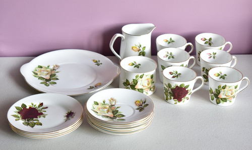 Elizabethan fine bone china - elizabethan,