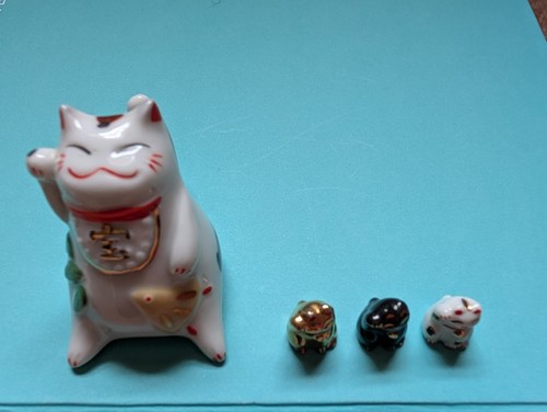 The lucky cat - the, japanese