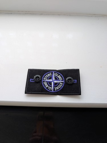 Stone island badge - island,