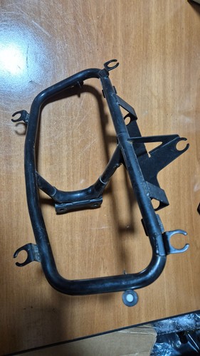 Headlight spider - /,