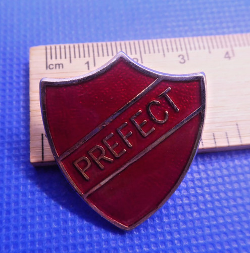 Pin badge vintage enamel - -,