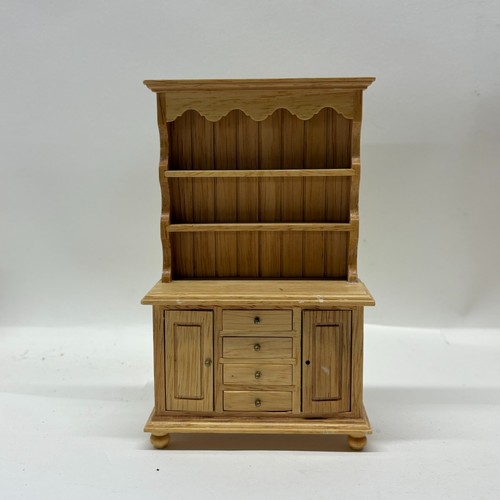 12th scale dolls house - scale,