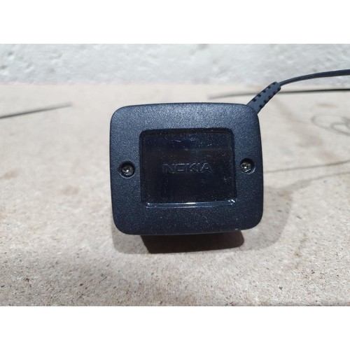 Nokia battery charger - nokia,
