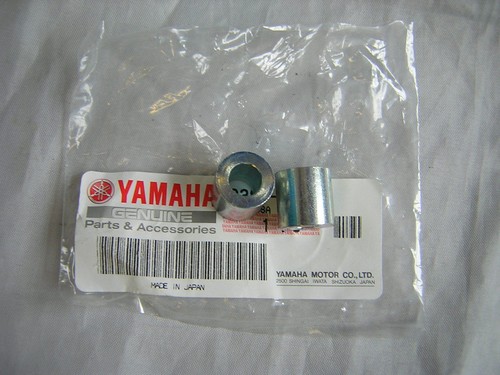 Yamaha tz350 exhaust mount - yamaha,