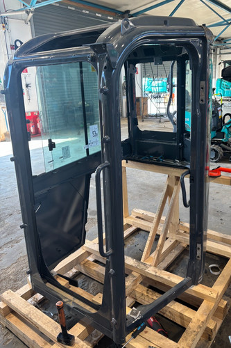 Excavator cab kobelco - -,