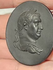 Wedgwood VITELLIUS Black