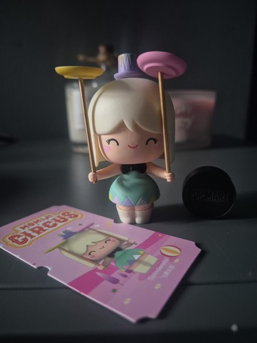 Momiji popmart spinderella - momiji,