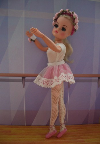 Sindy ballerina doll lovely - doll,