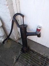 Vintage Decorative Cast Iron Garden Water Pump - Garden Decoration Feature