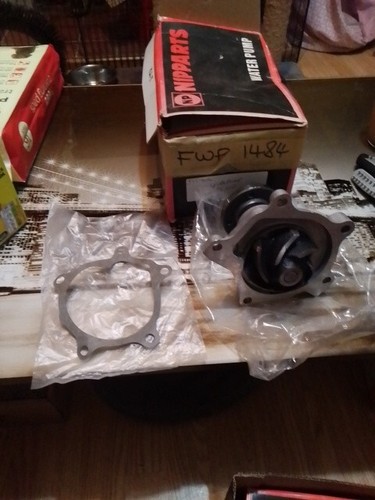 New water pump fits bedford - pump,
