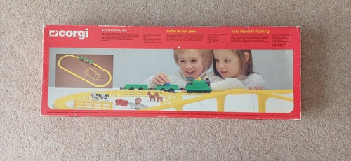 Corgi junior railway set - railway, l7000