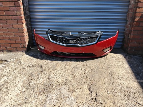 Kia ceed 2011 estate front - ,