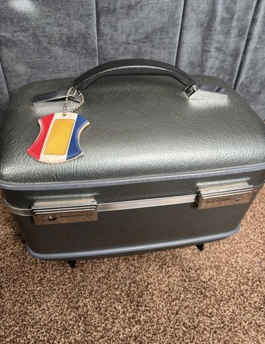 American tourister hard - tourister,
