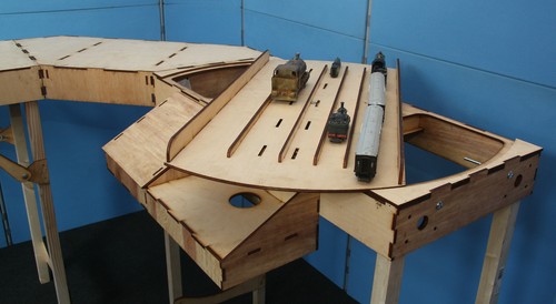 Model railway baseboard - railway,