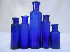 5x SMALL VINTAGE ANTIQUE OLD BLUE CHEMIST MEDICINE POISON BOTTLES c1910