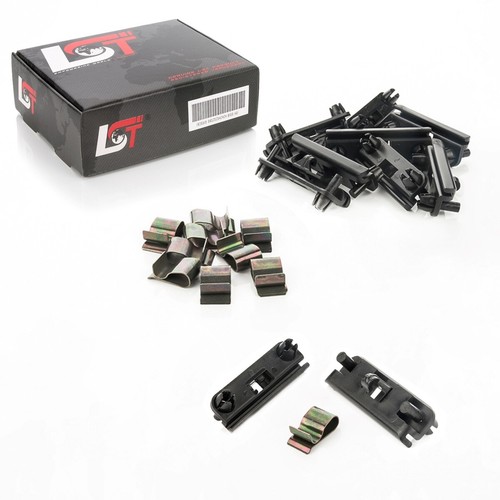Front spoiler retaining clip