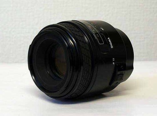 Sigma 90mm macro sound - 90mm,