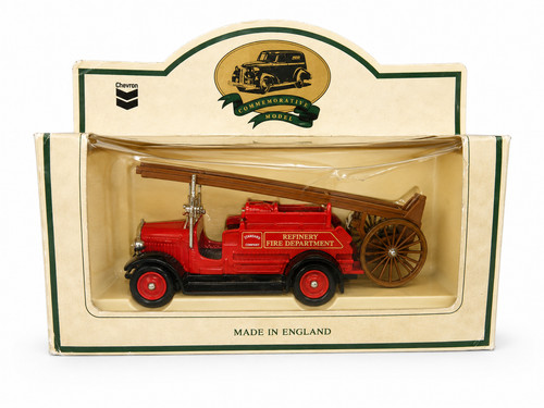 Lledo 1934 dennis refinery - lledo,