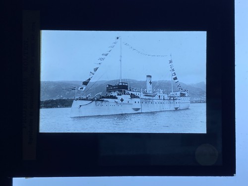 Red cross vintage glass slide - red,