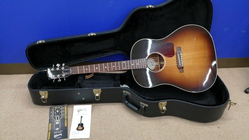 Gibson acoustic guitar 01 - gibson, guitar-01