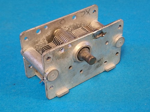 225pf air dilectric variable - air,