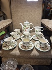 A 6 PERSON ROYAL TUDOR WARE