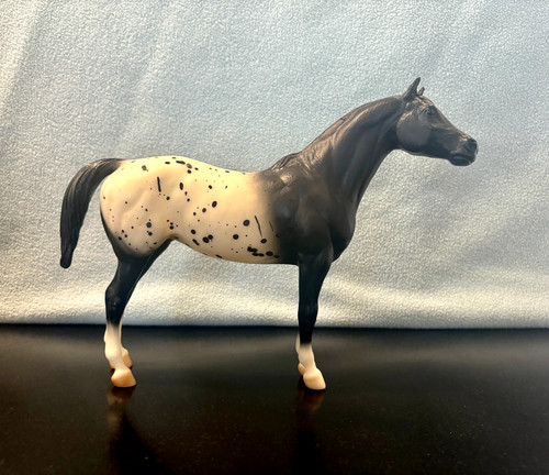 Signed breyer horse 884 - signed,