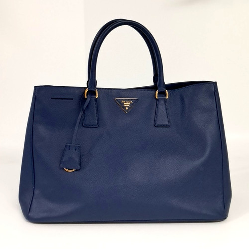 Prada saffiano lux blue - prada,