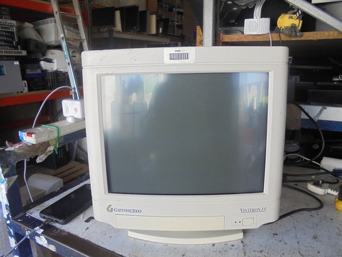 Gateway 2000 sony vivitron - sony,