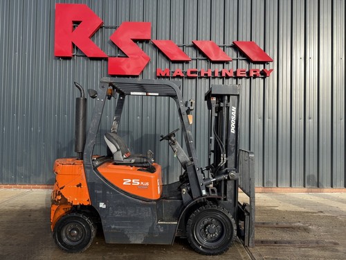 Doosan d25 y2017 2098 - d25, hrs