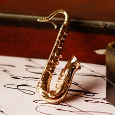 Pre-Owned Vintage 1988 9ct Yellow Gold Saxophone Brooch  9ct gold For Her