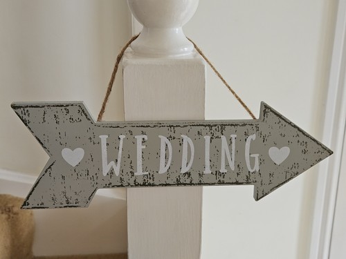 Wedding this way arrow the - way, arrow,