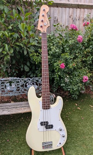 Fender squier bass 20th - fender, p